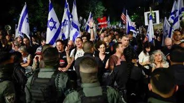 عائلات الأسرى الإسرائيليين تعلن تصعيد الاحتجاجات