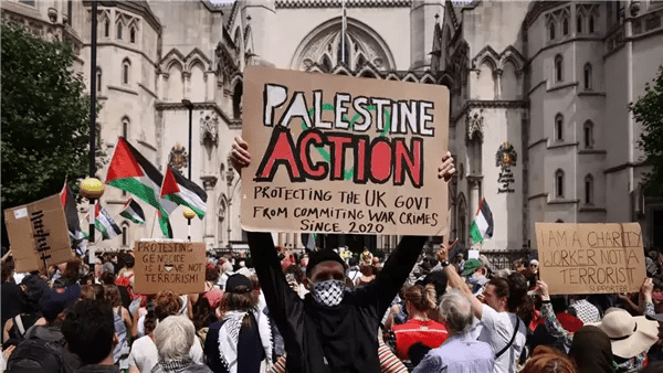 عاجل.. مقاضاة العشرات من أنصار فلسطين أكشن فى بريطانيا 