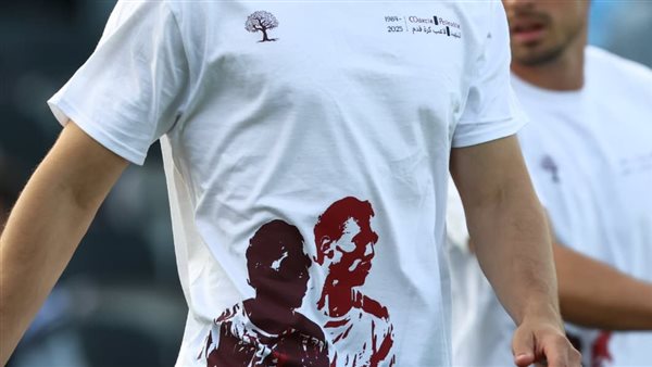 بوهيميانز الأيرلندي يخلد ذكرى بيليه الفلسطيني سليمان العبيد