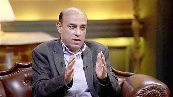 البشبيشي يفضح كواليس الإخوان: محمود عزت حكم الجماعة من الظل.. وحصار مهدي عاكف 