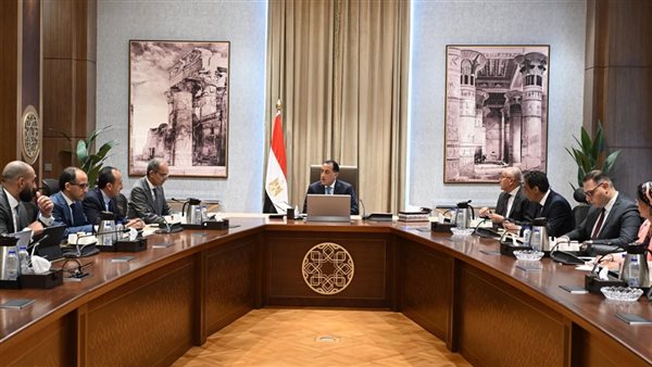 رئيس الوزراء: تيسير إجراءات التصديق على المحررات بمكاتب الخارجية بالتحول الرقمي