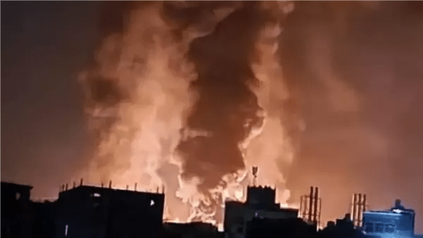 غارات الاحتلال استهدفت 4 معابر حدودية بين سوريا ولبنان غارات الاحتلال استهدفت 4 معابر حدودية بين سوريا ولبنان