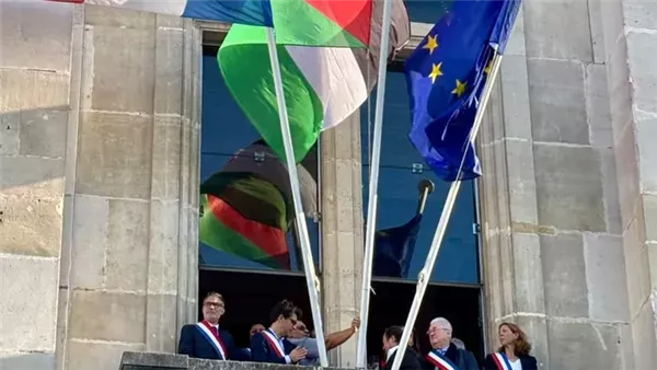 بلدية سان دوني بباريس: الاعتراف بفلسطين يجب أن يتبعه عقوبات أوروبية على إسرائيل