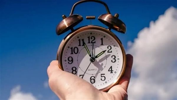 كيفية ضبط الساعة للتوقيت الشتوي 2025 على الهاتف والكمبيوتر كيفية ضبط الساعة للتوقيت الشتوي 2025 على الهاتف والكمبيوتر