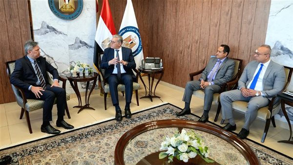 بتروناس الماليزية تسعى لتوسيع استثماراتها في مجال الغاز الطبيعي بمصر