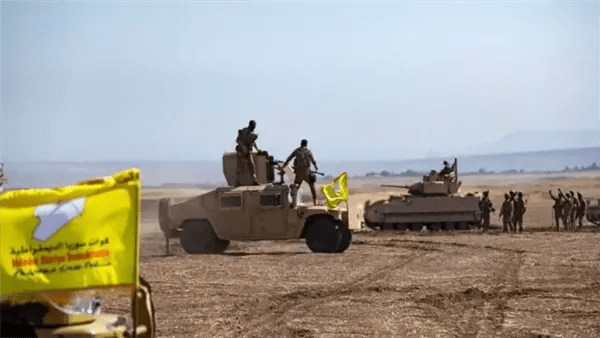 عاجل.. اعتقال عدد من عناصر قوات قسد ومصادرة أسلحة متنوعة فى حلب