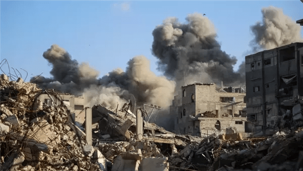 عاجل.. حماس: نتواصل باستمرار مع الجانب الأمريكى بشأن خروقات الاحتلال للاتفاق