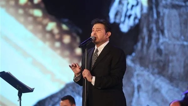 هاني شاكر يطمئن جمهوره على حالته الصحية بعد عمليه جراحية خطيرة