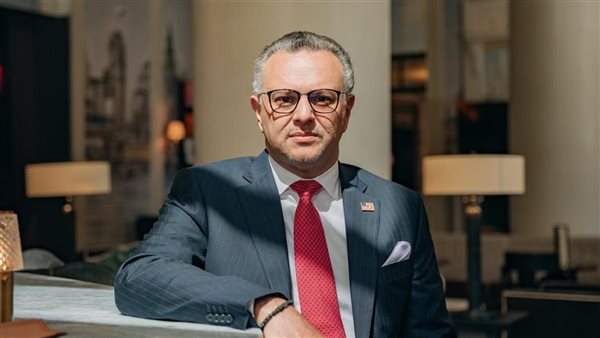 مستشار ترامب للشؤون العربية: الولايات المتحدة ملتزمة بإنهاء الصراع فى السودان