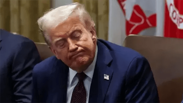 استطلاع للرأي: انخفاض شعبية ترامب إلى أدنى مستوى في ولايته الثانية استطلاع للرأي: انخفاض شعبية ترامب إلى أدنى مستوى في ولايته الثانية