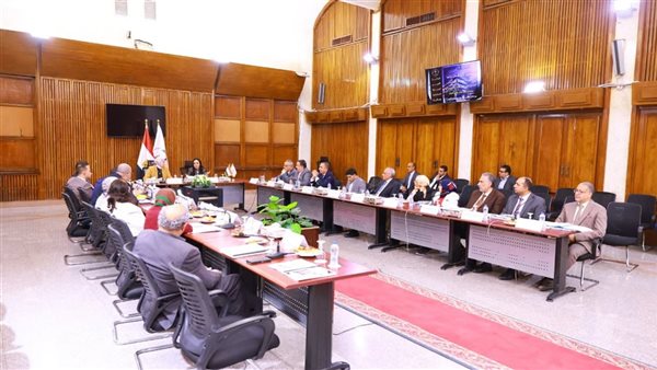 وزيرة التضامن تترأس اجتماع مجلس إدارة المركز القومي للبحوث الاجتماعية
