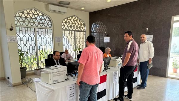 سفارات مصر بالخارج تفتح أبوابها لاستقبال الناخبين للتصويت بانتخابات النواب للدوائر الـ19 الملغاة 