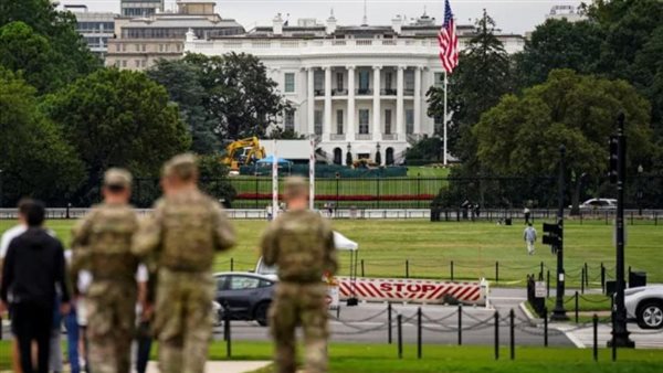 البيت الأبيض ينتقد The Guardian ويصفها ببوق اليساريين 