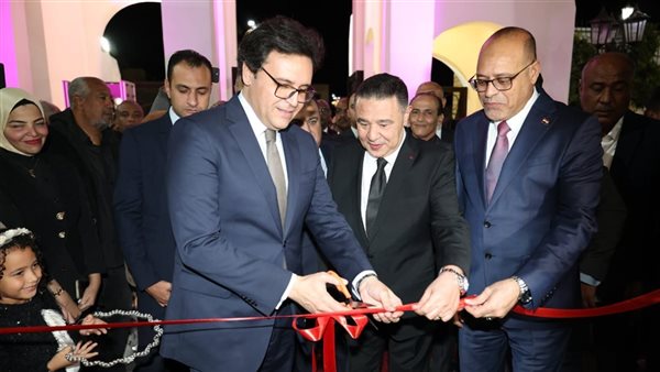 هنو يفتتح قصر ثقافة الغردقة ويعلن إطلاق منصات &ldquo;Cultural Caf&eacute;&rdquo; الرقمية