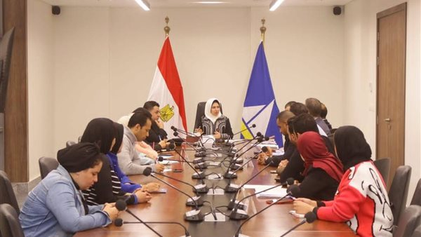 محافظ دمياط يناقش الخطط الاستثمارية لعدد من المديريات الخدمية 