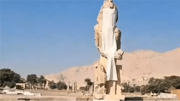 من الأقصر.. أجواء احتفالية رائعة وتوافد كبير على المواقع السياحية في ثاني أيام عيد الفطر