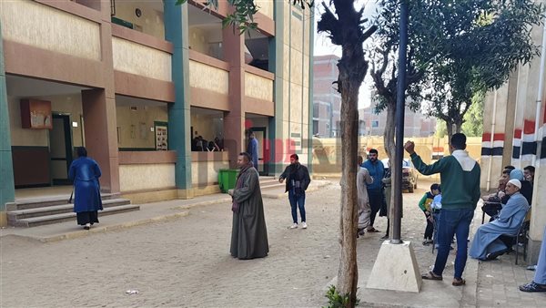 إصابة ناخبة بحالة إغماء ونقلها إلى المستشفى بالشرقية