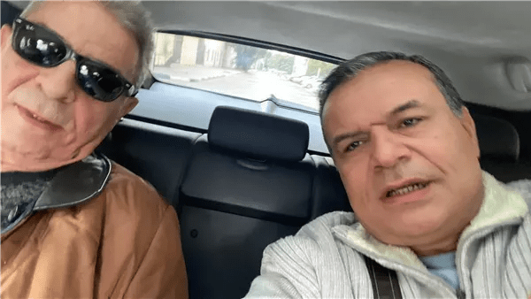 الصورة الأولى لمحمود حميدة بعد مغادرته المستشفى 