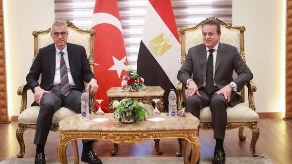مصر وتركيا تبحثان سبل التعاون في تصميم وتشغيل مستشفيات حديثة
