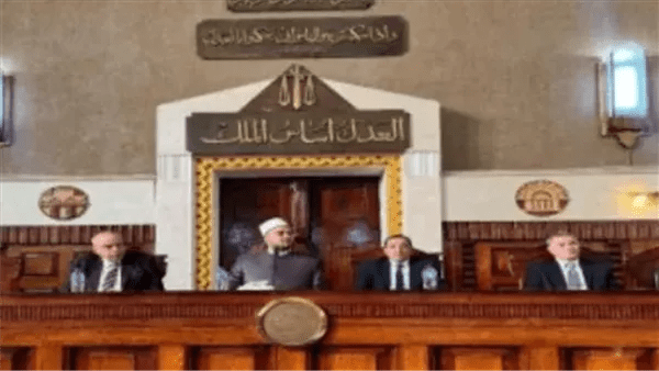 إحالة أوراق عاطل لمفتي الجمهورية لاتهامه بقتل خفير شرطة والشروع في قتل آخر بقنا إحالة أوراق عاطل لمفتي الجمهورية لاتهامه بقتل خفير شرطة والشروع في قتل آخر بقنا