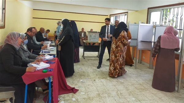 إقبال ملحوظ مع بدء التصويت في انتخابات مجلس النواب بالبحيرة