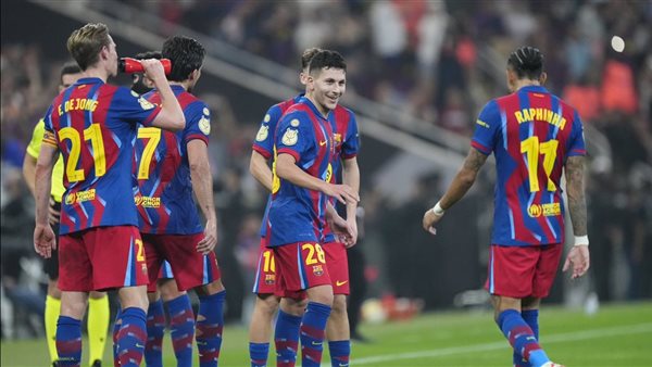 برشلونة يسحق أتلتيك بلباو بخماسية وينتظر الفائز من ريال وأتلتيكو مدريد في نهائي السوبر