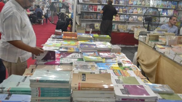 دعم إتاحة المعرفة بأسعار مناسبة.. مقترح لإعادة إحياء مشروع مكتبة الأسرة