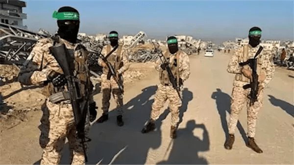 تقرير التلغراف: حماس تدخل 2026 بأقوى موارد مالية منذ سنوات بفضل ضرائب الباعة 