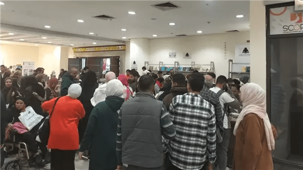 كيف يزرع الأهل شغف القراءة في أولادهم بمعرض الكتاب؟