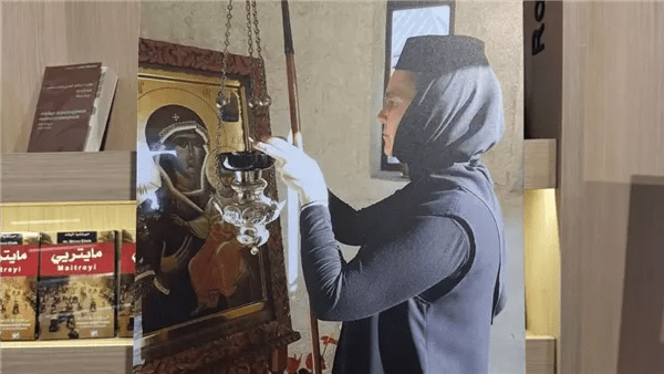 رومانيا ضيف شرف معرض الكتاب.. جناح يروي حكايات إنسانية وصورًا مبهرة