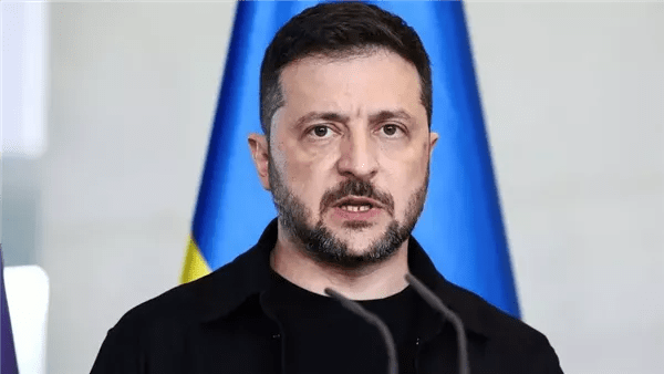 زيلينسكى ينتقد سلطات كييف لتأخرها فى إصلاح العطل بنظام الطاقة زيلينسكى ينتقد سلطات كييف لتأخرها فى إصلاح العطل بنظام الطاقة