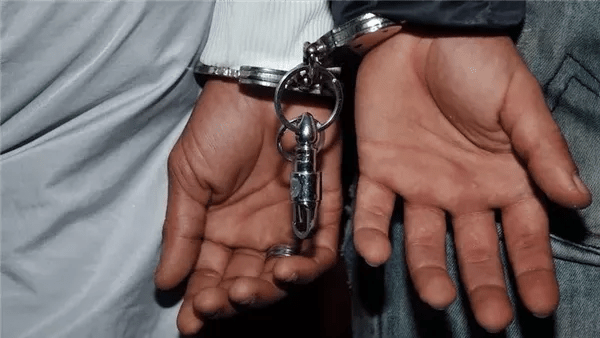 حبس حارس عقار سرق مصوغات من شقة سكنية حبس حارس عقار سرق مصوغات من شقة سكنية