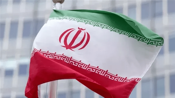 إعلام إسرائيلي: احتمال دخول حزب الله بالقتال ضد إسرائيل إذا هوجمت إيران أمر مقلق