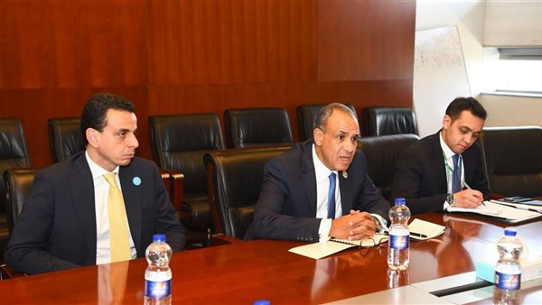 وزير الخارجية يبحث مع نظيرته الإيفوارية تعزيز العلاقات الثنائية والتعاون المشترك