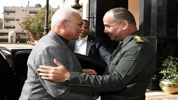 القوات المسلحة تجرى مراسم تسليم وتسلم القيادة فى تقليد عسكرى أصيل (صور) القوات المسلحة تجرى مراسم تسليم وتسلم القيادة فى تقليد عسكرى أصيل (صور)