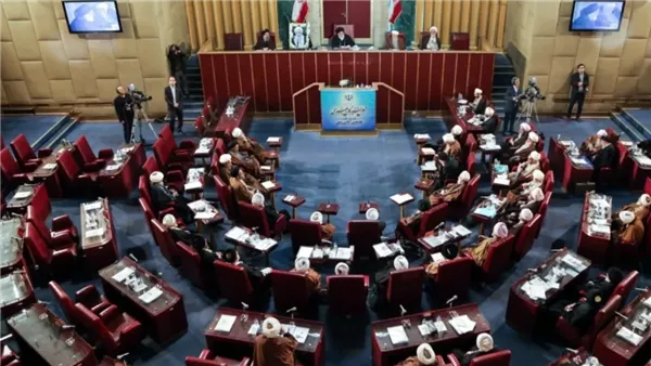 مجلس القيادة الإيراني يبحث عقد اجتماع لاختيار المرشد الأعلى الجديد