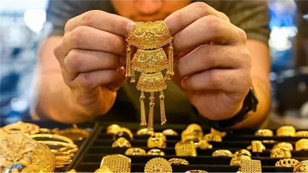 عاجل.. سعر الذهب اليوم بمستهل تعاملات الاثنين 9 مارس 2026