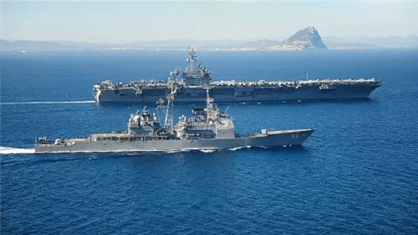 خبير عسكري: إيران طوعت الأهداف الأمريكية لتقاسم مضيق هرمز مع عمان