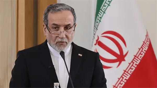 شهباز شريف يشيد بلقاء ودي مع عراقجي.. وتصعيد إيراني بشأن الحصار الأمريكي