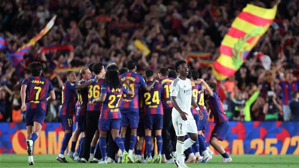 برشلونة ضيفًا على ديبورتيفو ألافيس بعد التتويج بلقب الدوري الإسباني
