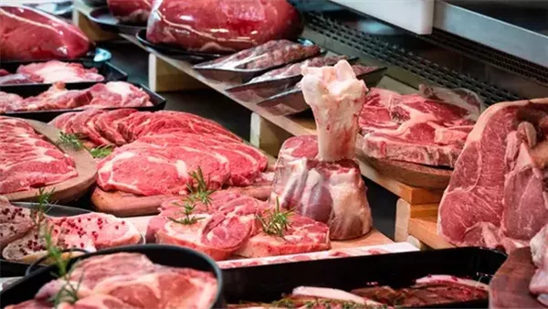 عاجل.. التموين تطرح لحومًا بتخفيضات 30% وتُقيم 20 شادرًا لـ الخراف الحية