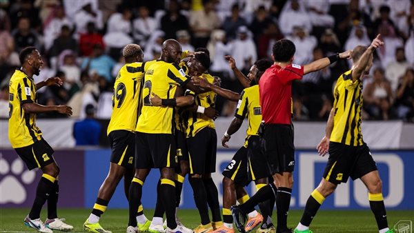 الاتحاد يهزم الاتفاق بثلاثية ويعزز موقعه فى الدورى السعودى