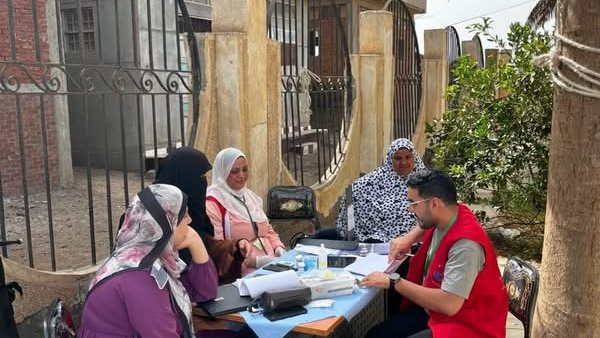 فرق طبية تطوف شوارع دمياط بالمجان قبيل عيد الأضحى