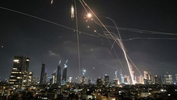 استنفار جوي.. إغلاق أجواء متزامن في سوريا والعراق وإيران