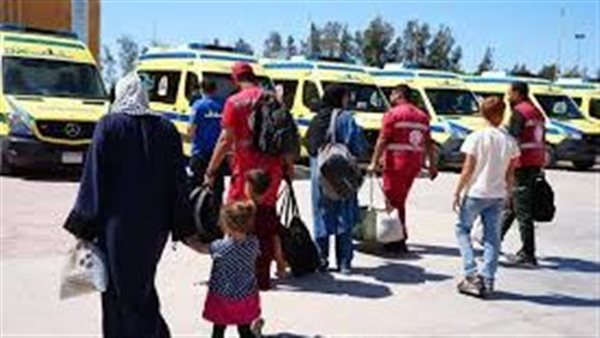 الهلال الأحمر يستعد لاستقبال دفعة جديدة من المرضى والمصابين الفلسطينيين عبر معبر رفح