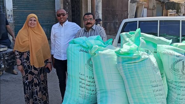 ضربات رقابية حاسمة.. ضبط سلع منتهية ومجهولة المصدر ببني سويف ضربات رقابية حاسمة.. ضبط سلع منتهية ومجهولة المصدر ببني سويف