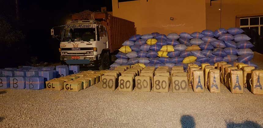 الأمن يحجز ثلاثة أطنان من مخدر الشيرا