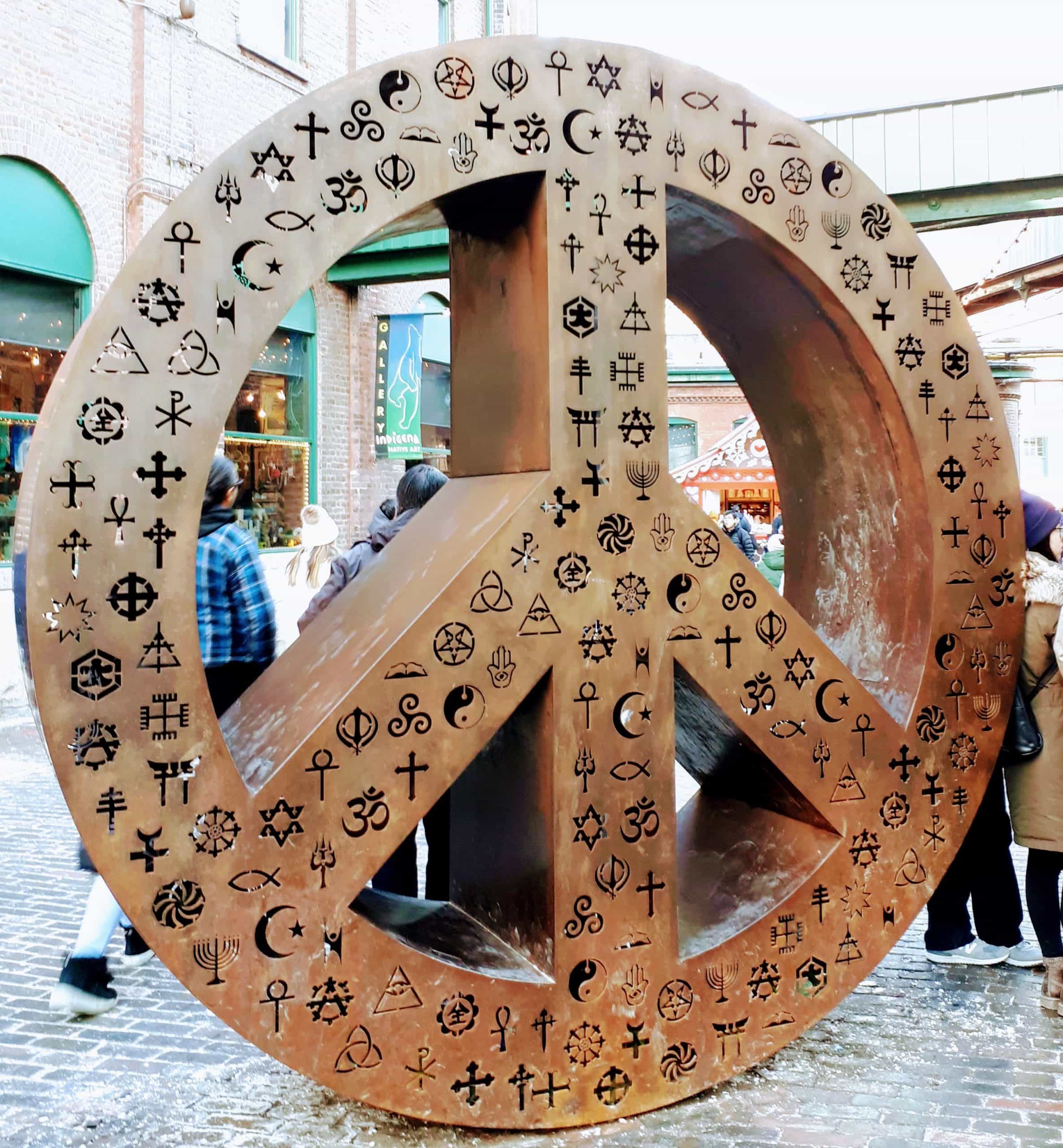 Toronto Christmas Market Peace on Earth @DownshiftingPRO scaled
