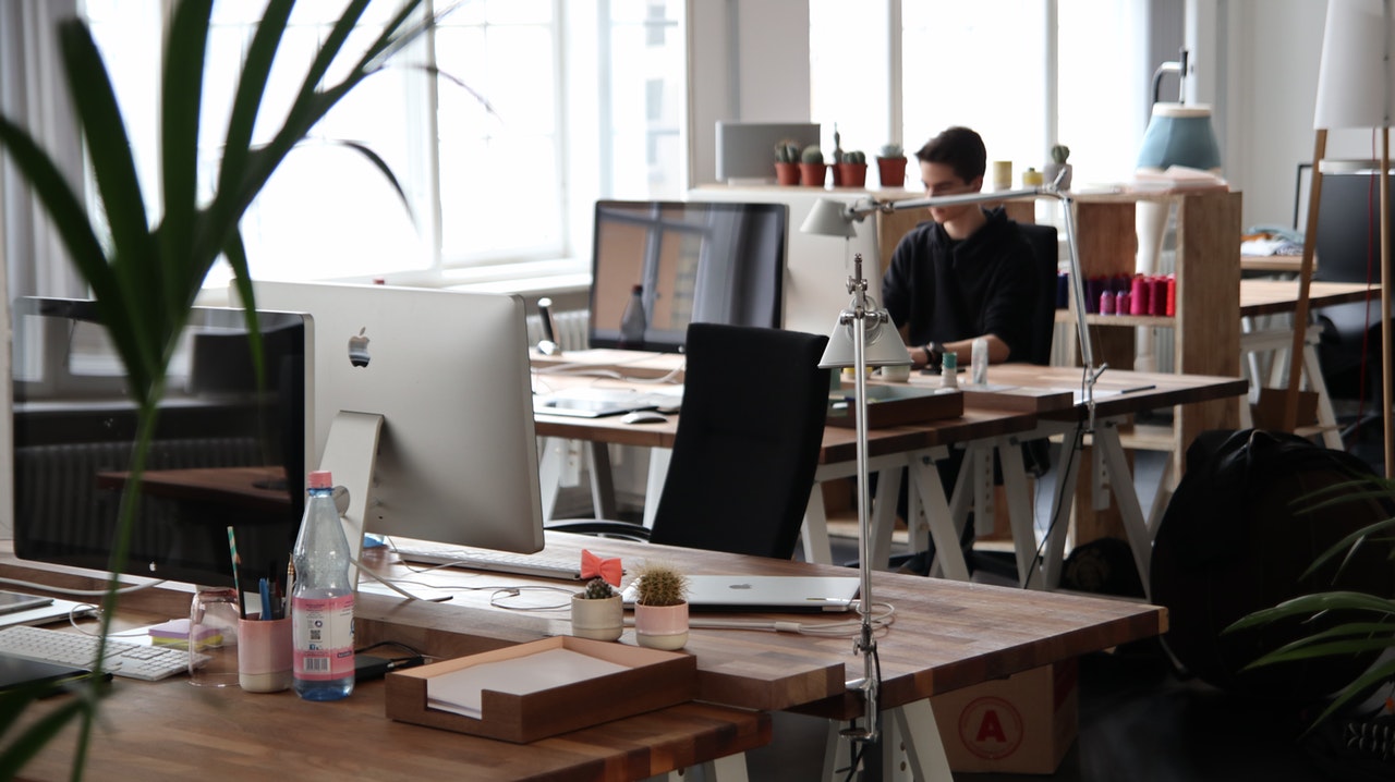 Dream meaning of office