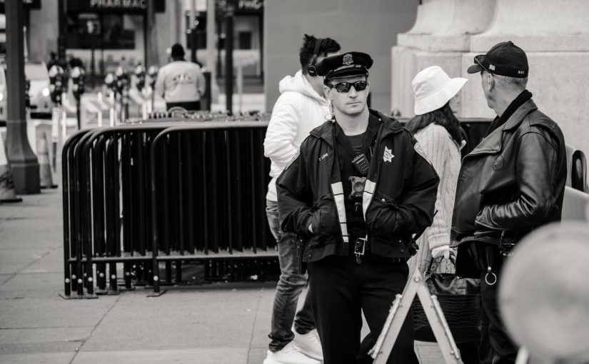 Dream meaning of police officer
